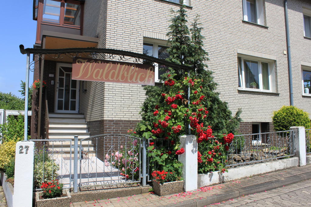 Ferienquartier Waldblick Hotel Lügde Exterior foto